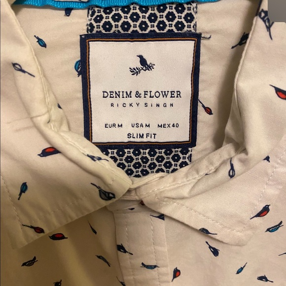 Denim and flower - Picture 3 of 3